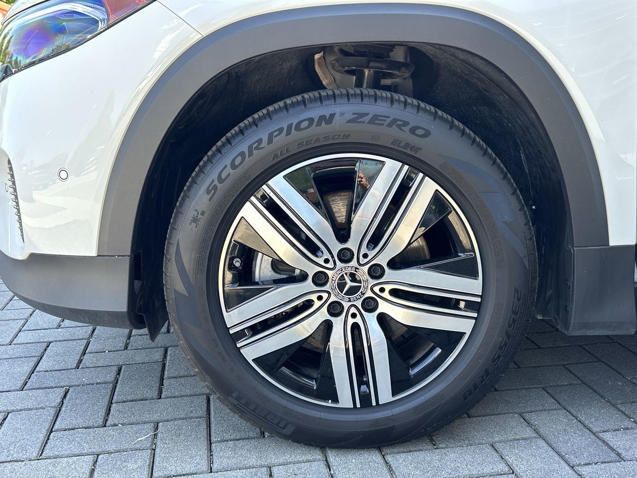 2024 Mercedes-Benz EQB300 in Vancouver, British Columbia