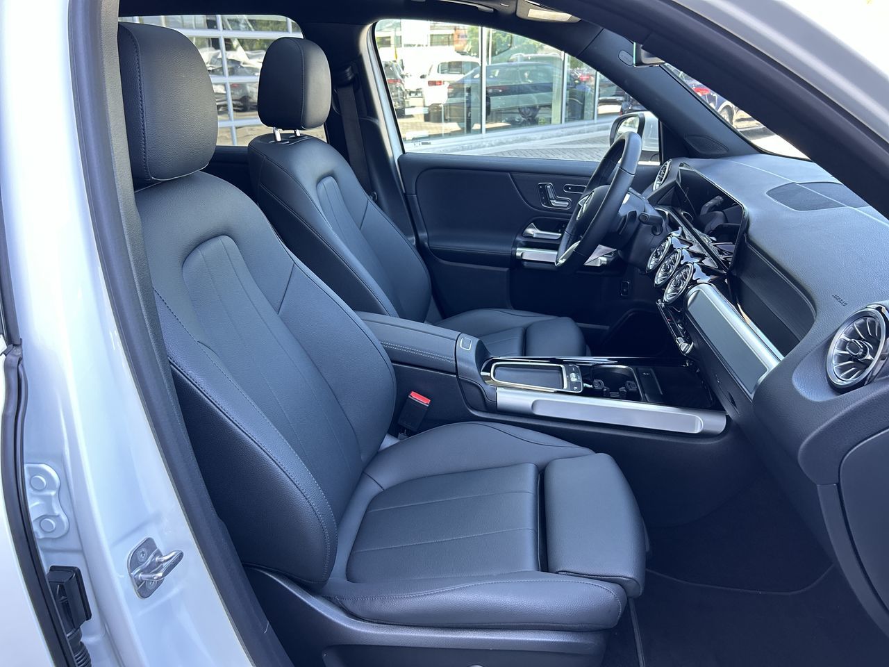 2024 Mercedes-Benz EQB300 in Vancouver, British Columbia