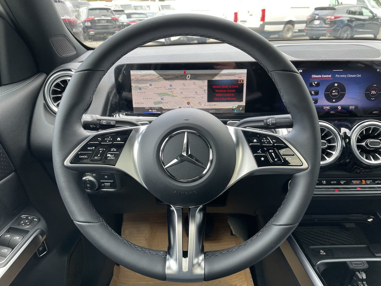 Mercedes-Benz EQB300  2024 à Vancouver, Colombie-Britannique