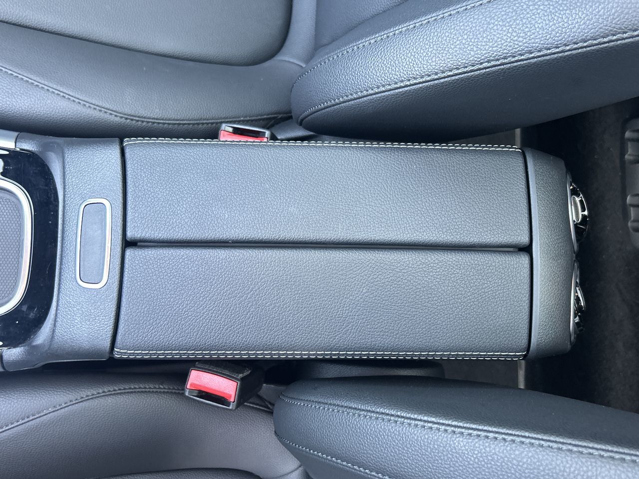 2024 Mercedes-Benz EQB300