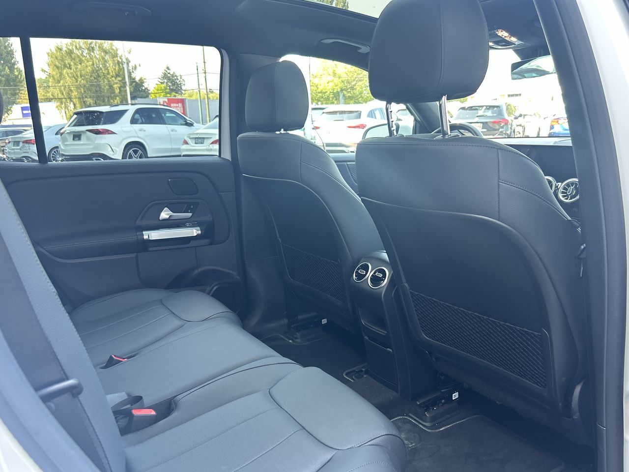 2024 Mercedes-Benz EQB300