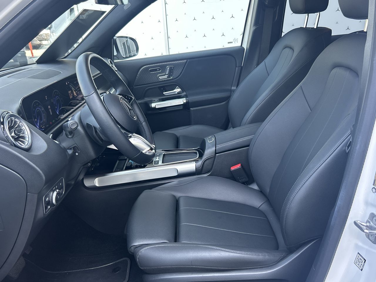 2024 Mercedes-Benz EQB300