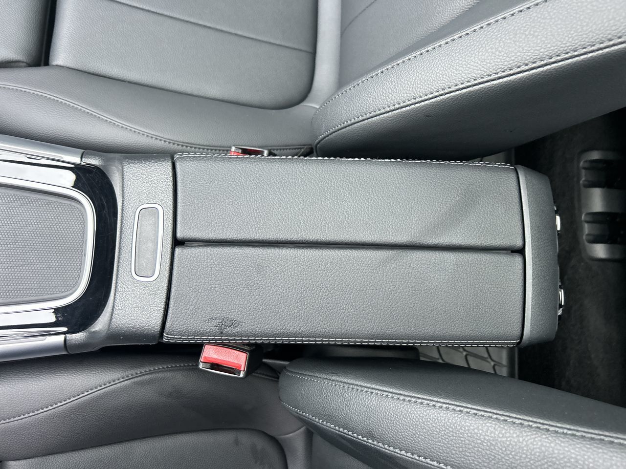 2024 Mercedes-Benz EQB300