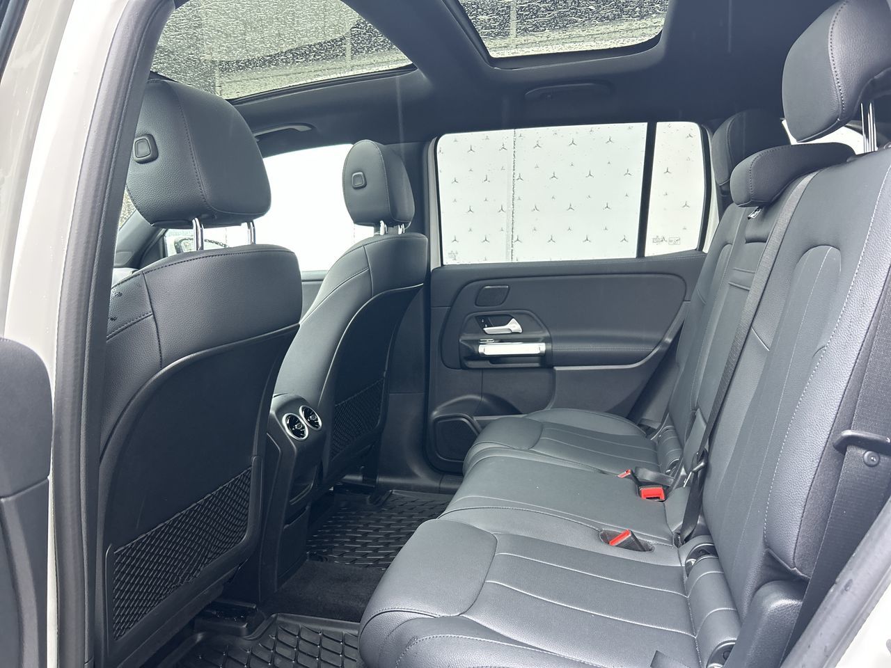 2024 Mercedes-Benz EQB300