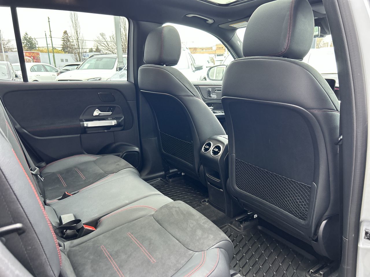 2024 Mercedes-Benz EQB300