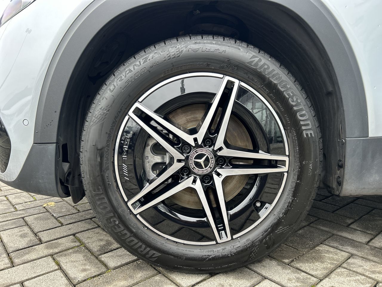 2024 Mercedes-Benz EQB300