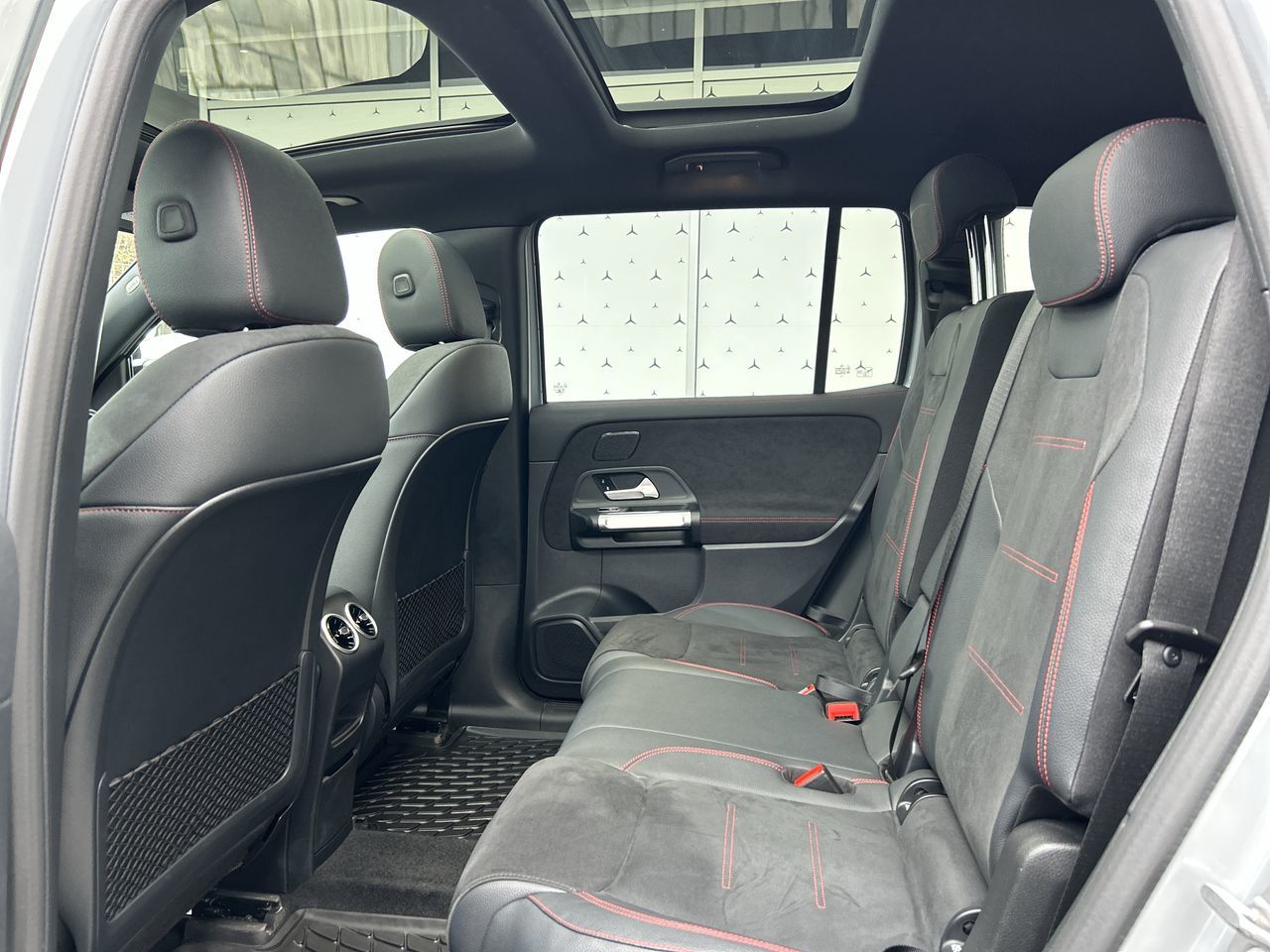 2024 Mercedes-Benz EQB300