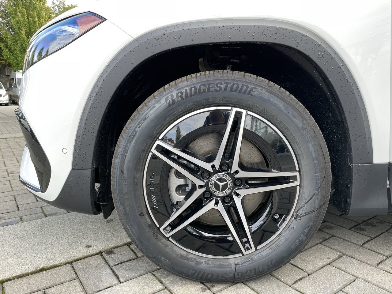 2024 Mercedes-Benz EQB300