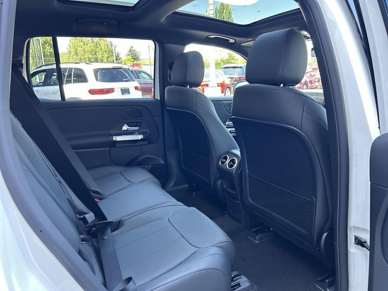 Mercedes-Benz EQB  2025 à Vancouver, Colombie-Britannique