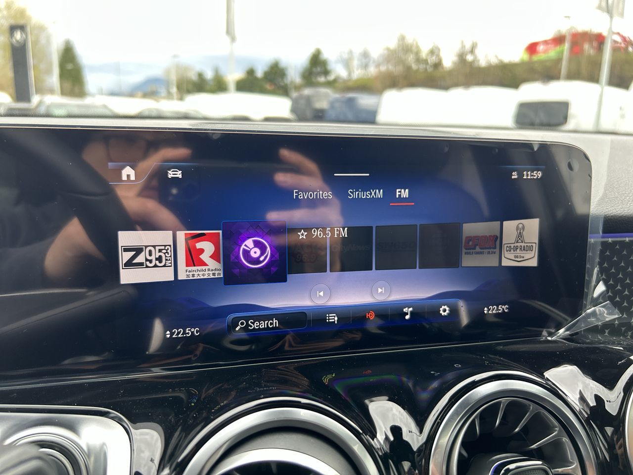 2025 Mercedes-Benz EQB300