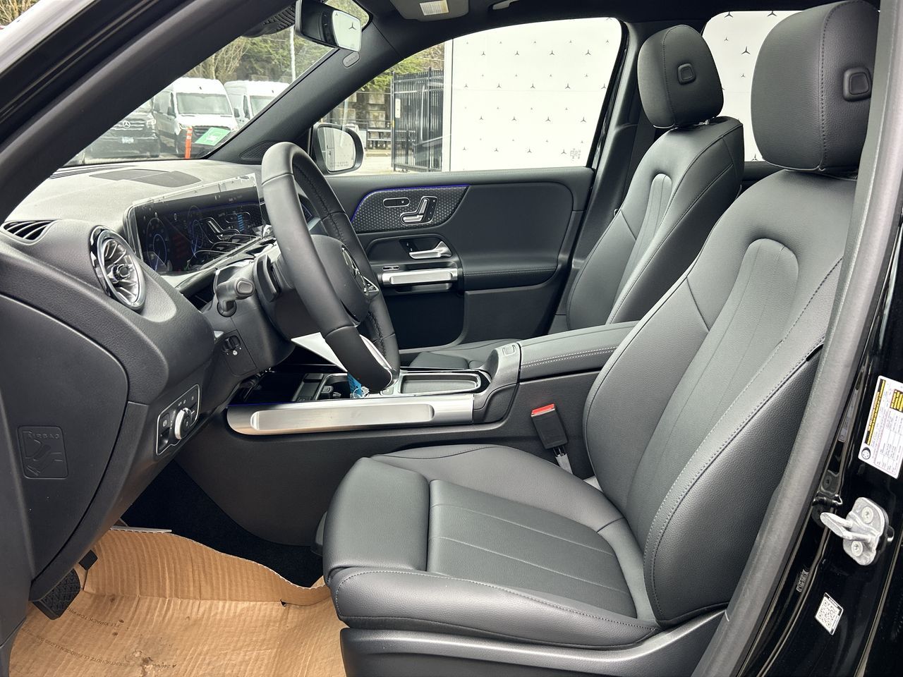 2025 Mercedes-Benz EQB300