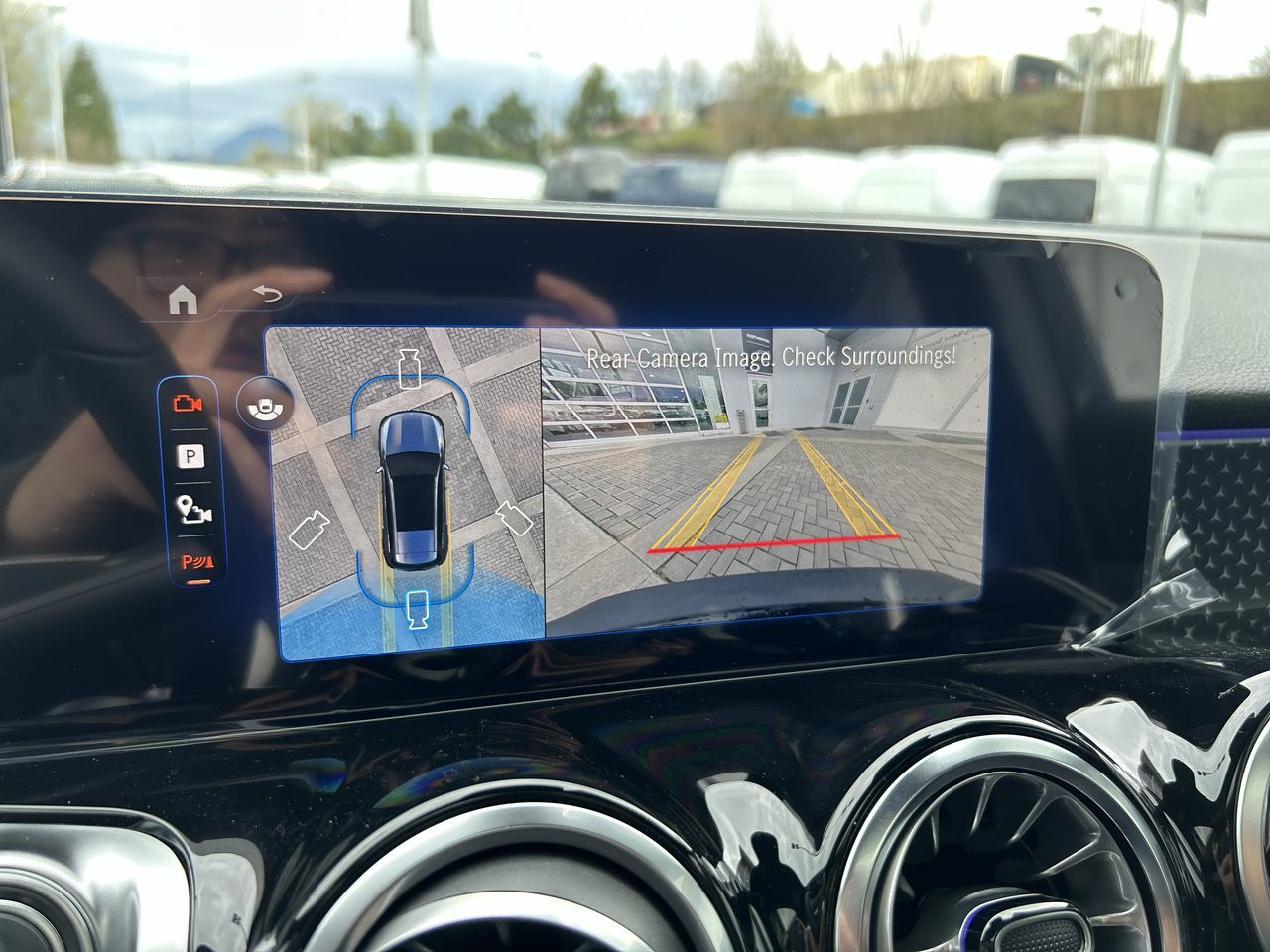 2025 Mercedes-Benz EQB300