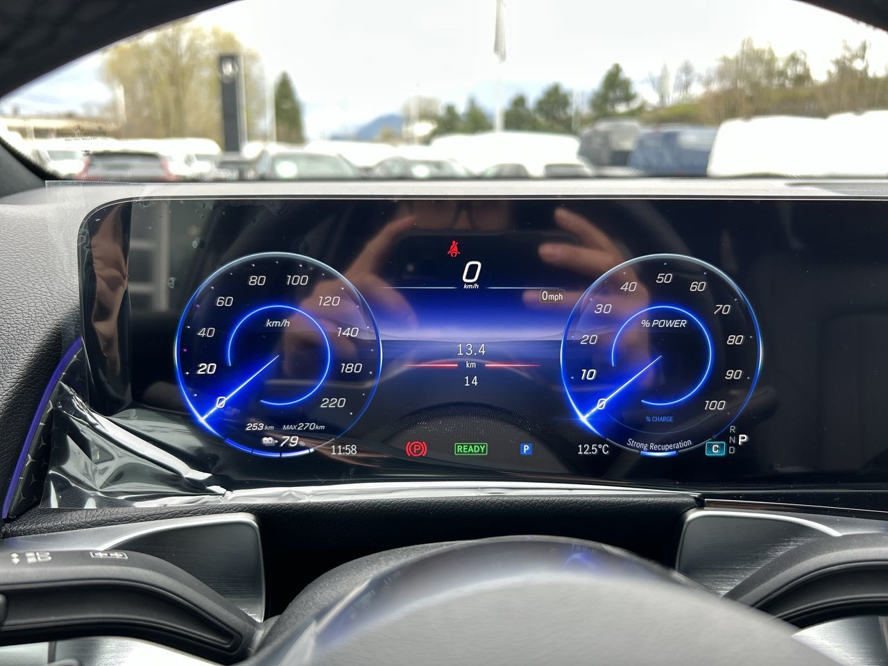 2025 Mercedes-Benz EQB300