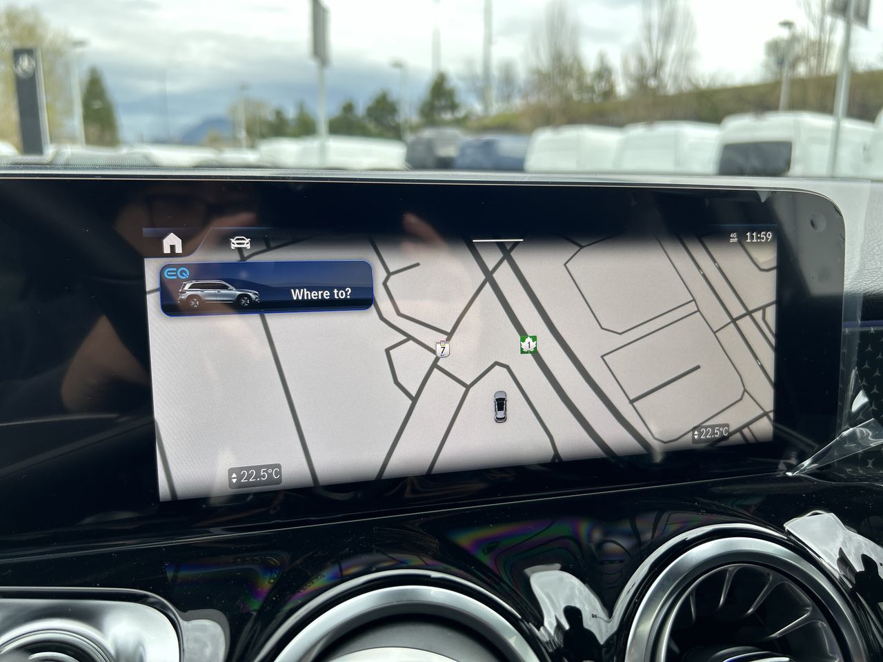 2025 Mercedes-Benz EQB300