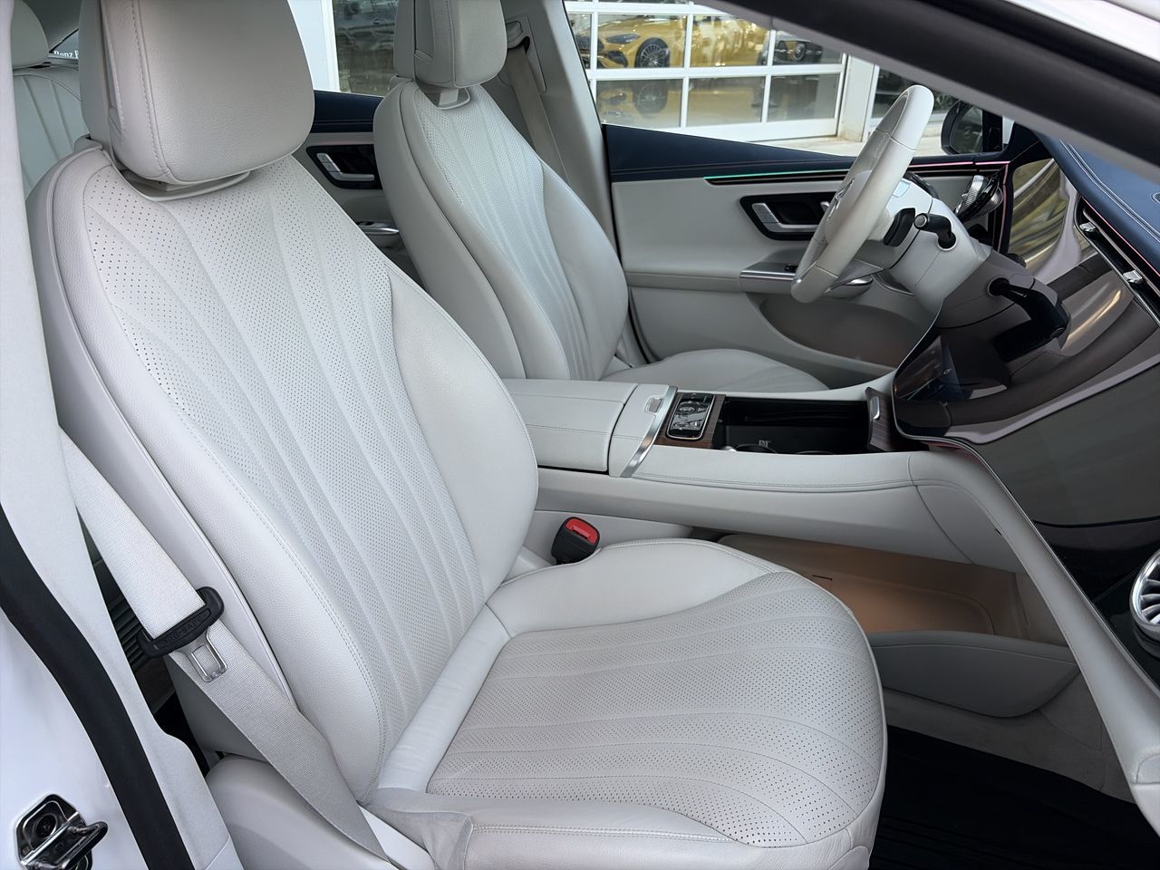 2023  EQE500