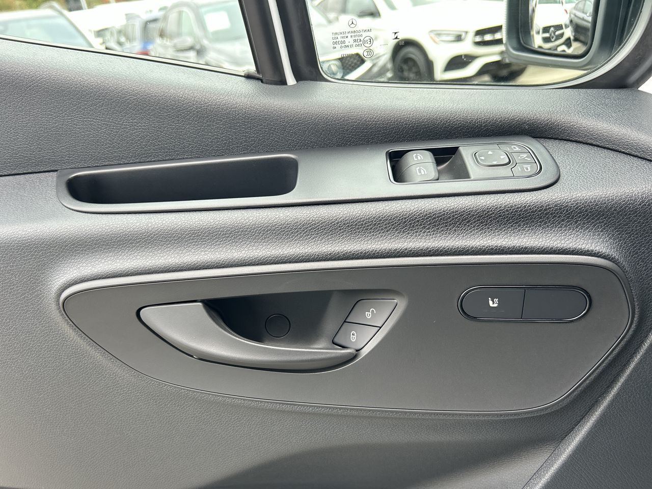 Mercedes-Benz ESprinter  2025 à Vancouver, Colombie-Britannique