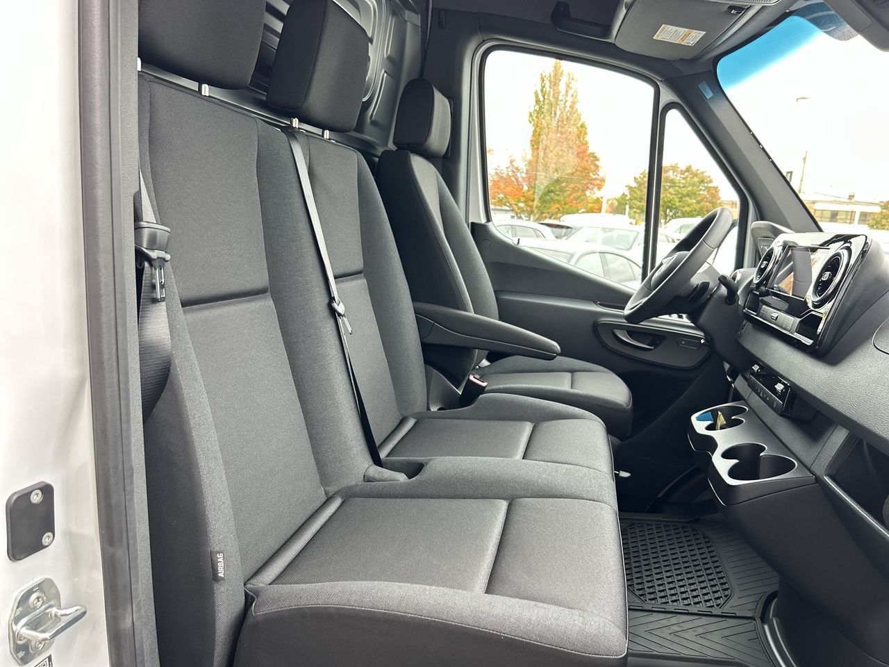 Mercedes-Benz ESprinter  2025 à Vancouver, Colombie-Britannique