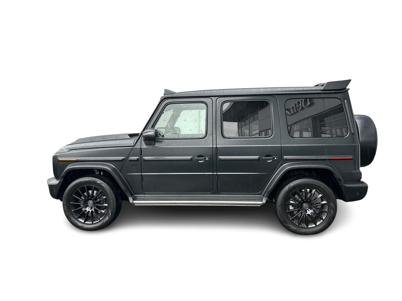 2022  G550
