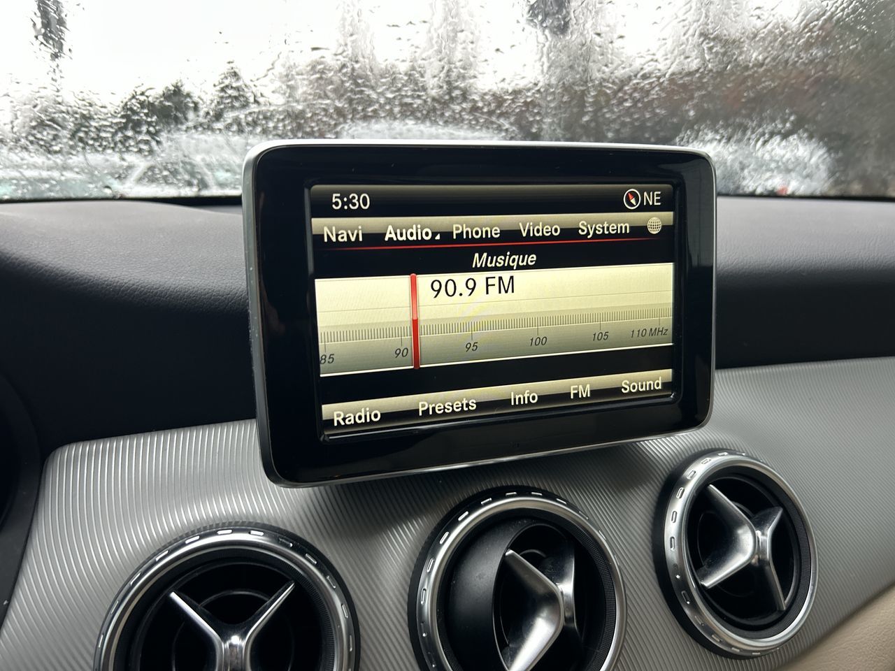 Mercedes-Benz GLA250  2015 à Vancouver, Colombie-Britannique