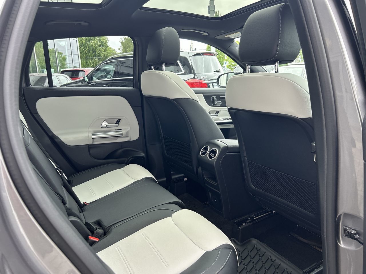 2021 Mercedes-Benz GLA250 in Vancouver, British Columbia
