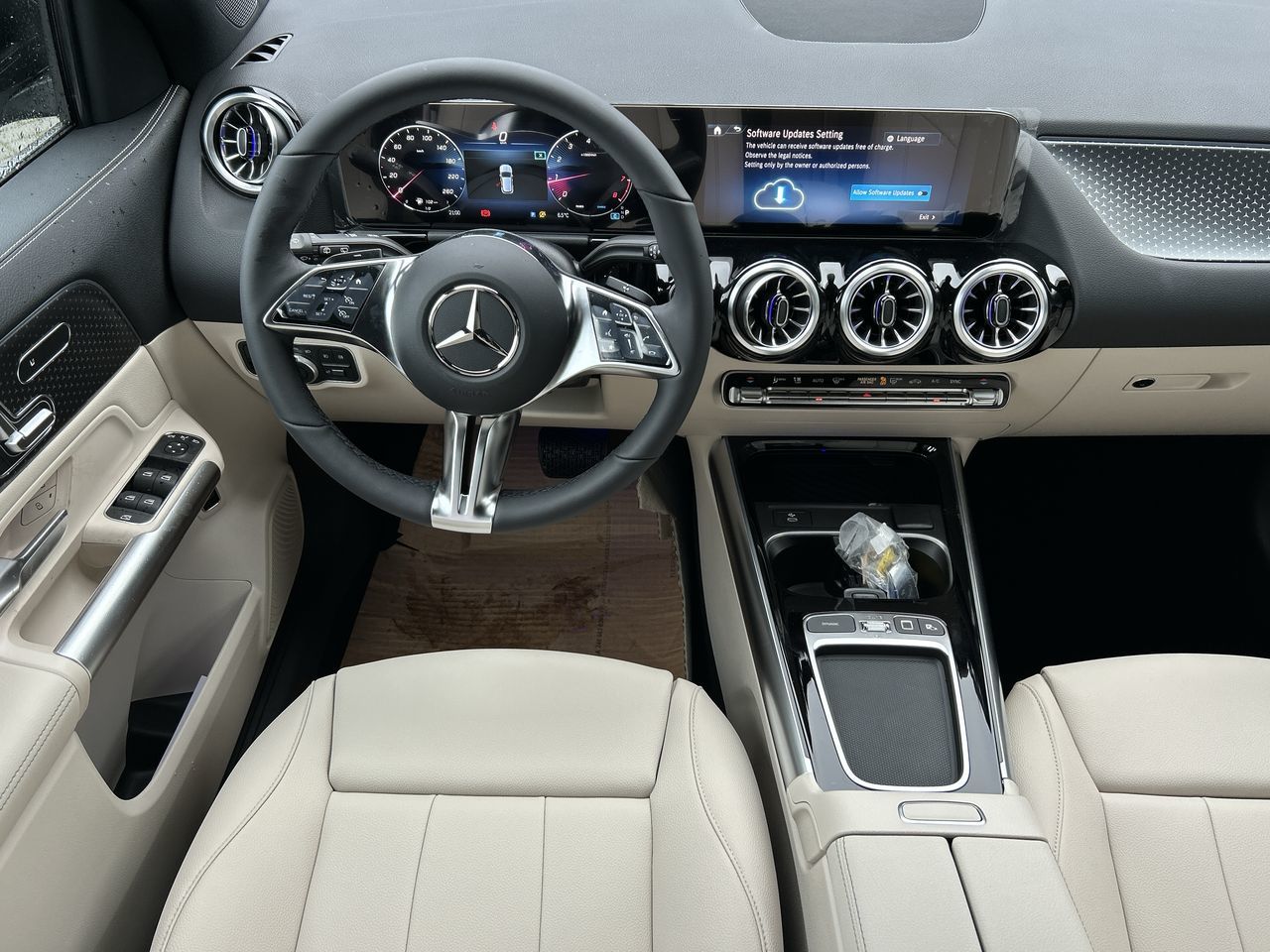 2025 Mercedes-Benz GLA250 in Vancouver, British Columbia