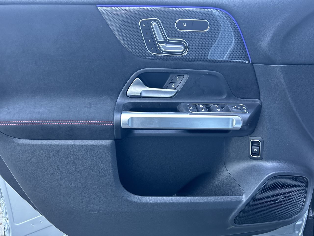 Mercedes-Benz GLB  2025 à Vancouver, Colombie-Britannique