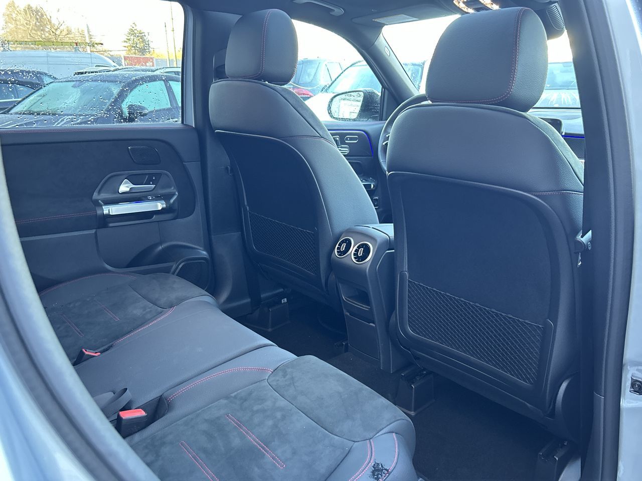 Mercedes-Benz GLB  2025 à Vancouver, Colombie-Britannique