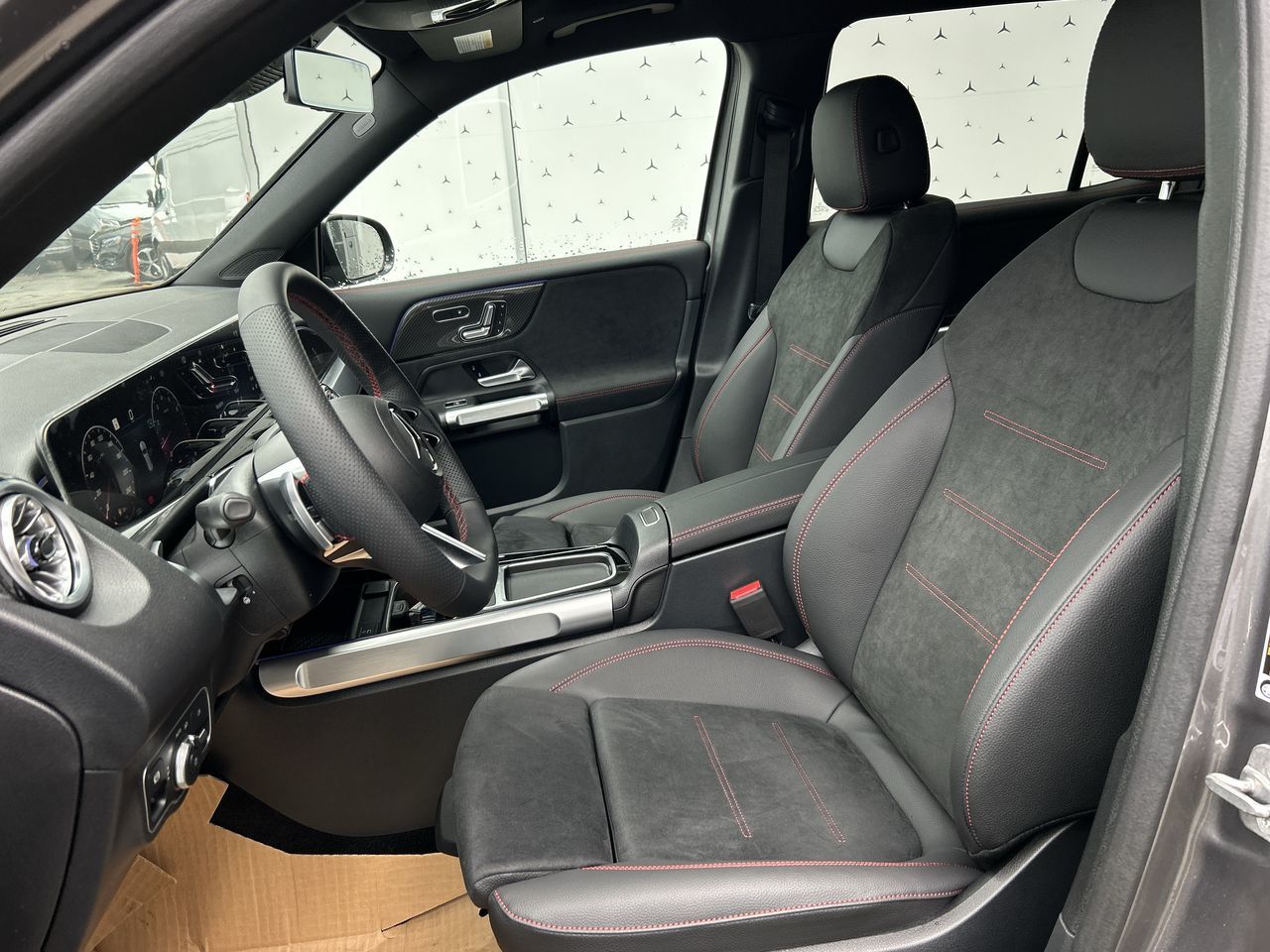 2025 Mercedes-Benz GLB in Vancouver, British Columbia