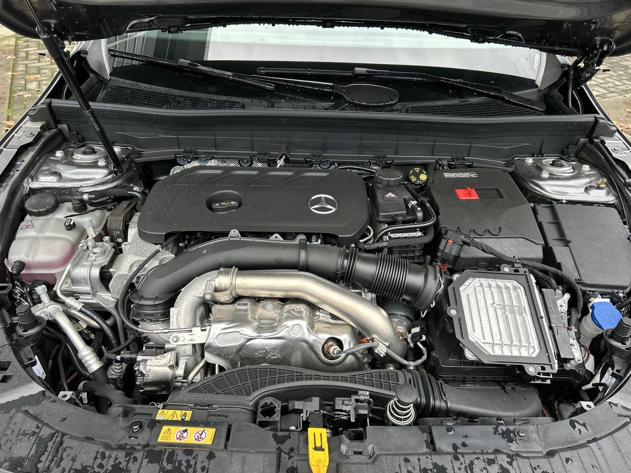 2025 Mercedes-Benz GLB in Vancouver, British Columbia