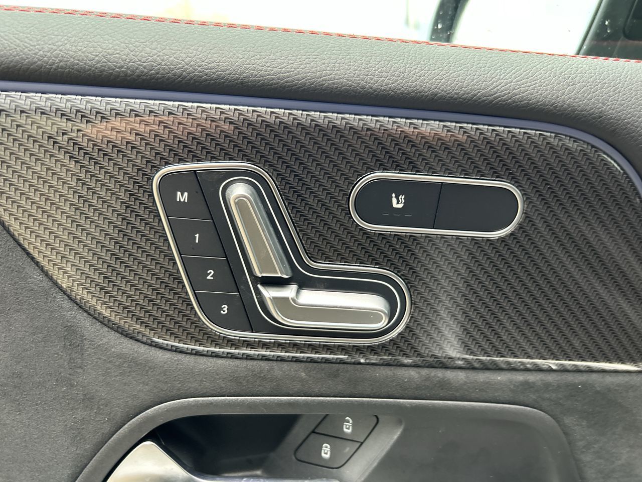 2025 Mercedes-Benz GLB in Vancouver, British Columbia