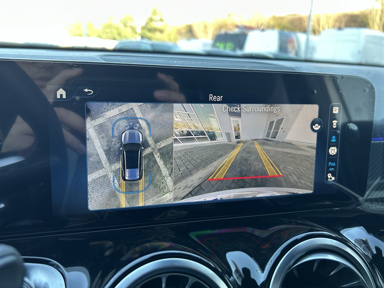 2025 Mercedes-Benz GLB in Vancouver, British Columbia