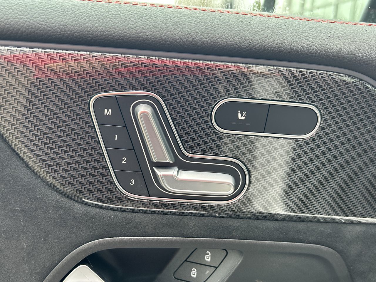 2025 Mercedes-Benz GLB in Vancouver, British Columbia