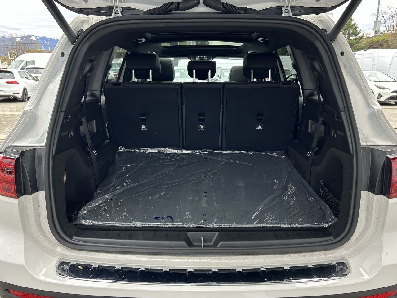 2025 Mercedes-Benz GLB in Vancouver, British Columbia