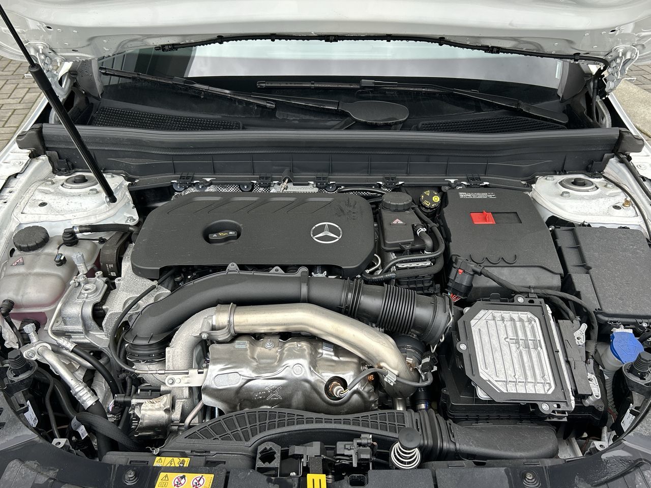 2025 Mercedes-Benz GLB in Vancouver, British Columbia