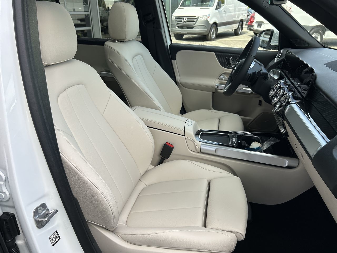 2025 Mercedes-Benz GLB in Vancouver, British Columbia