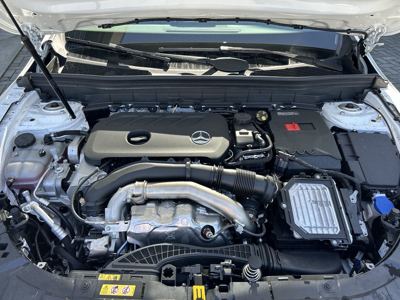 2025 Mercedes-Benz GLB in Vancouver, British Columbia