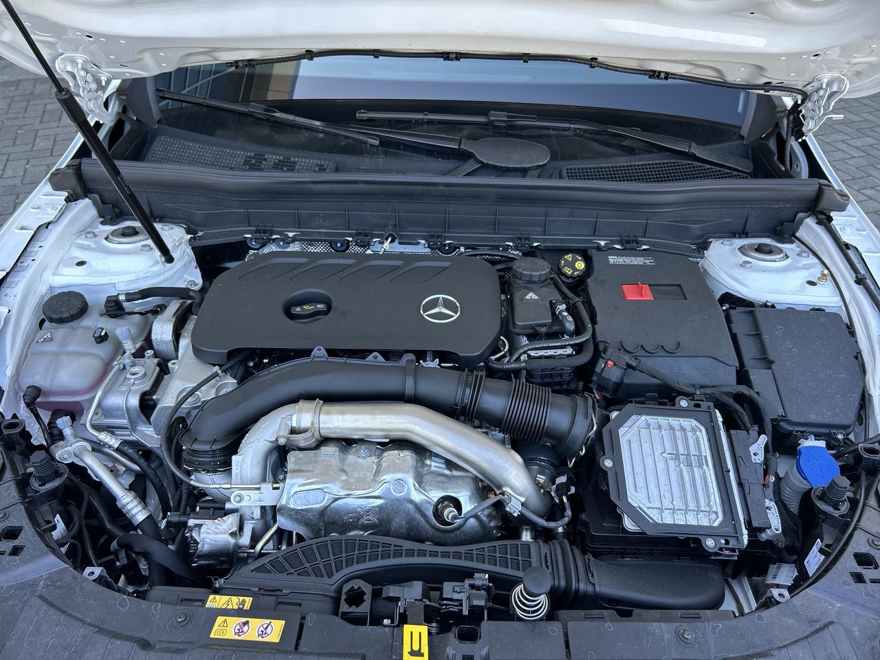 2025 Mercedes-Benz GLB in Vancouver, British Columbia