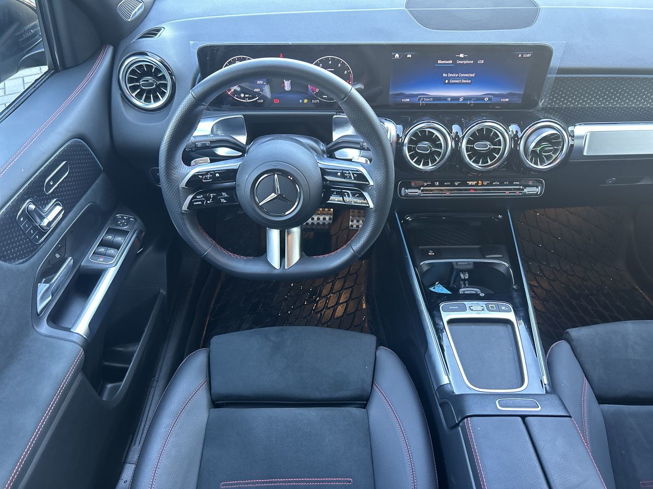 2025 Mercedes-Benz GLB in Vancouver, British Columbia