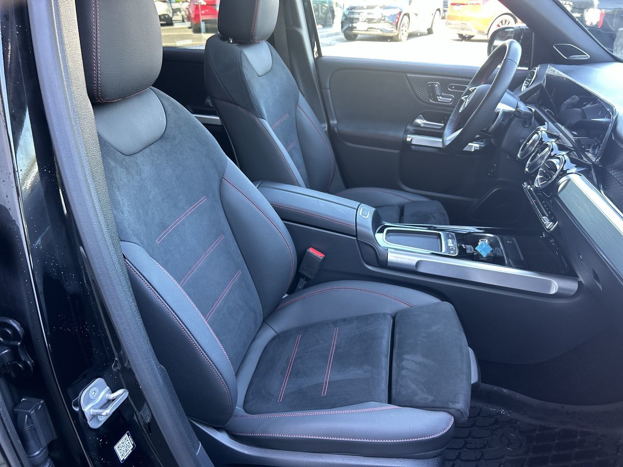 2025 Mercedes-Benz GLB in Vancouver, British Columbia
