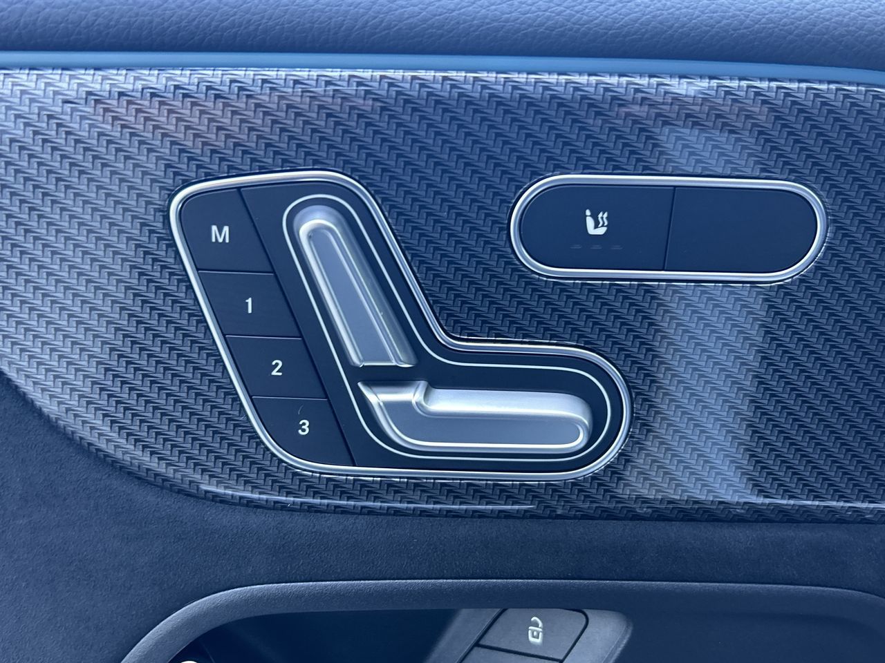 2025 Mercedes-Benz GLB in Vancouver, British Columbia