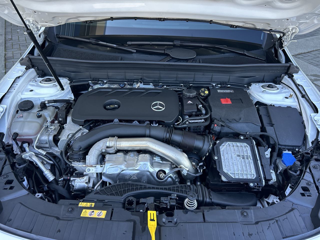 2025 Mercedes-Benz GLB in Vancouver, British Columbia