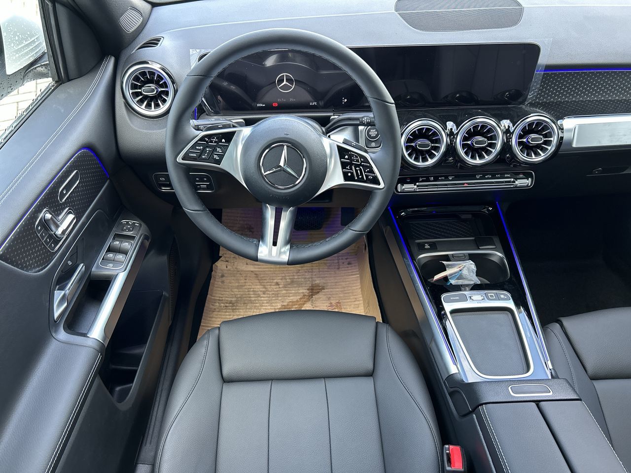 2025 Mercedes-Benz GLB in Vancouver, British Columbia