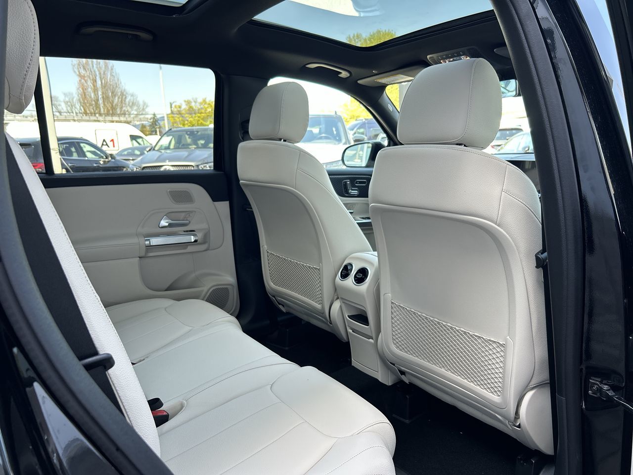 Mercedes-Benz GLB  2025 à Vancouver, Colombie-Britannique