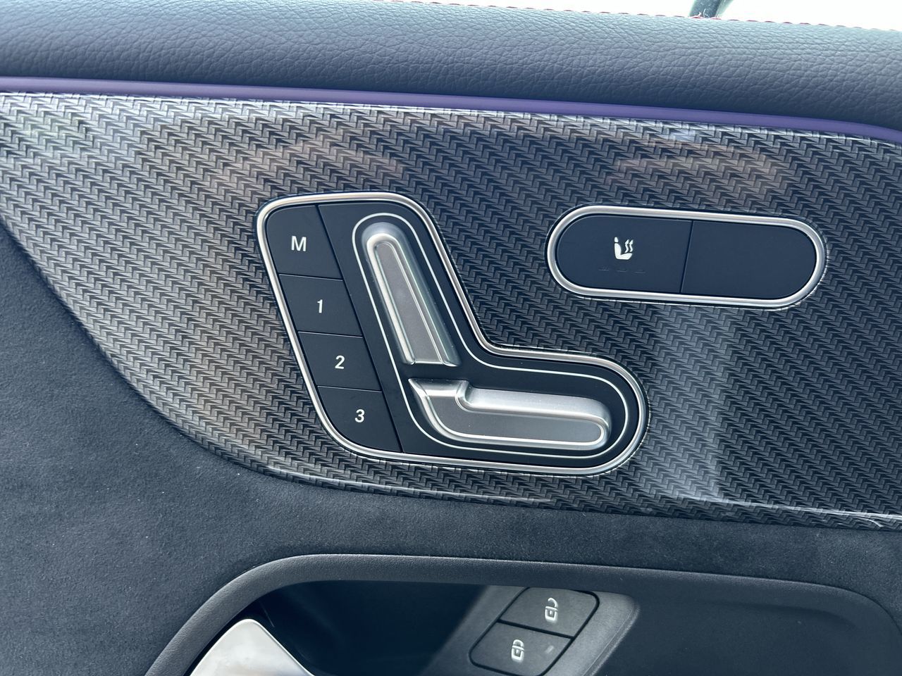 2025 Mercedes-Benz GLB in Vancouver, British Columbia