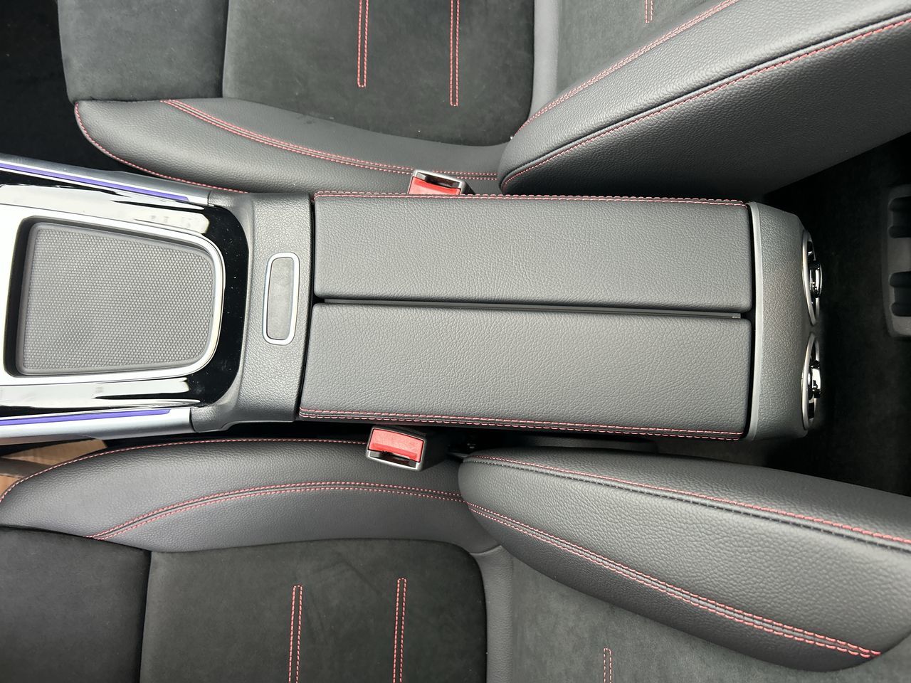 2026 Mercedes-Benz GLB in Vancouver, British Columbia