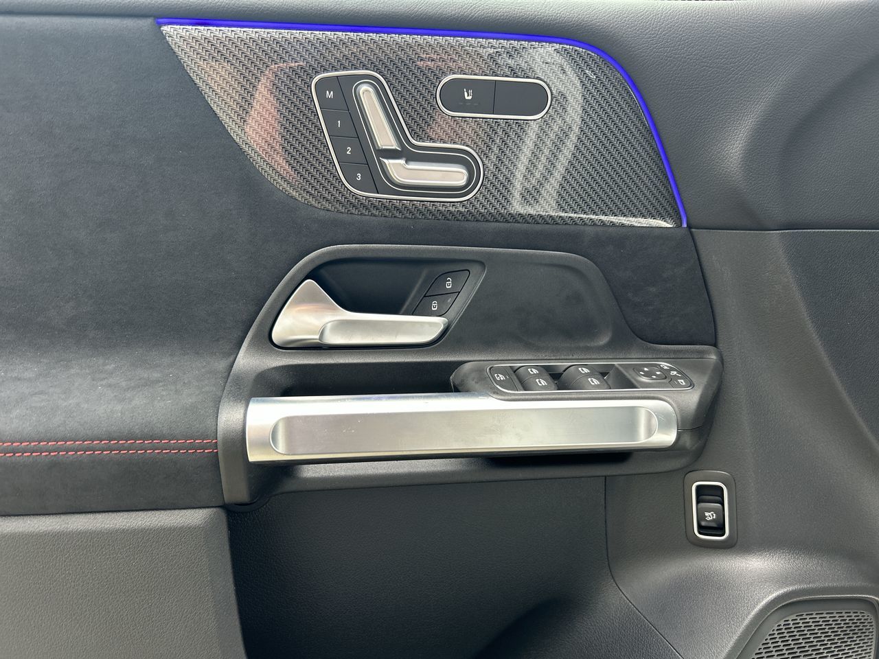 2026 Mercedes-Benz GLB in Vancouver, British Columbia