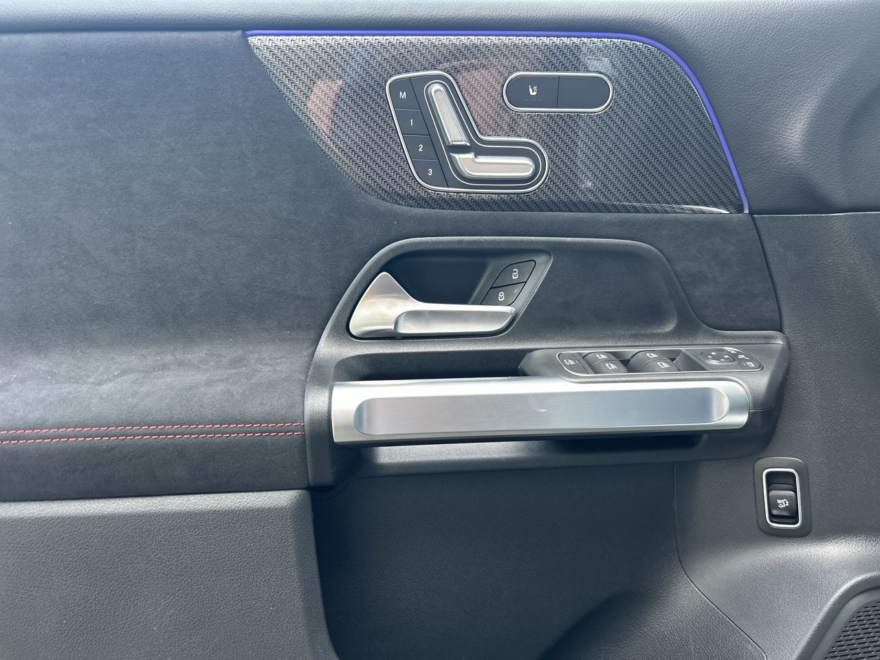 2026 Mercedes-Benz GLB in Vancouver, British Columbia