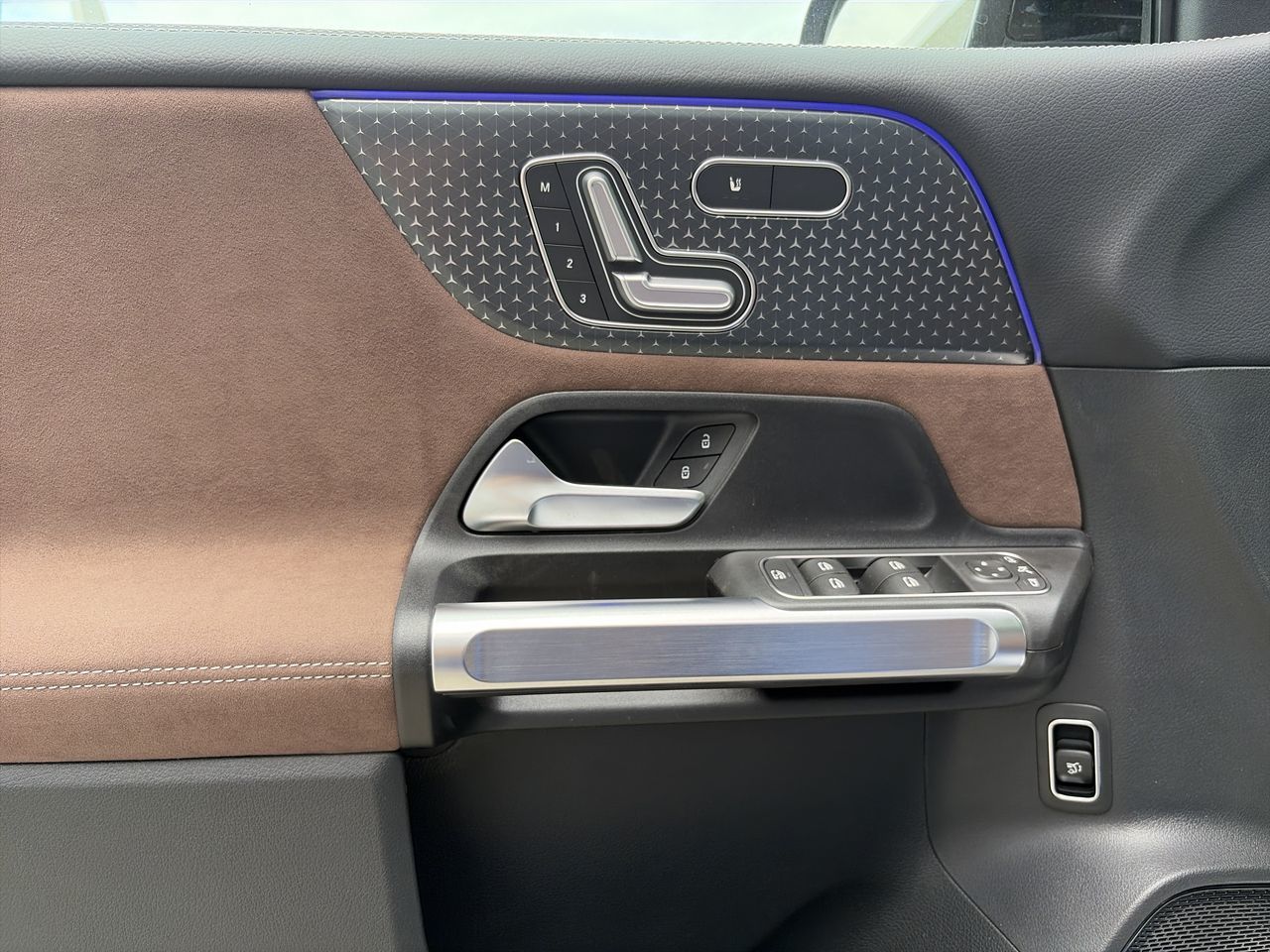 2026 Mercedes-Benz GLB in Vancouver, British Columbia