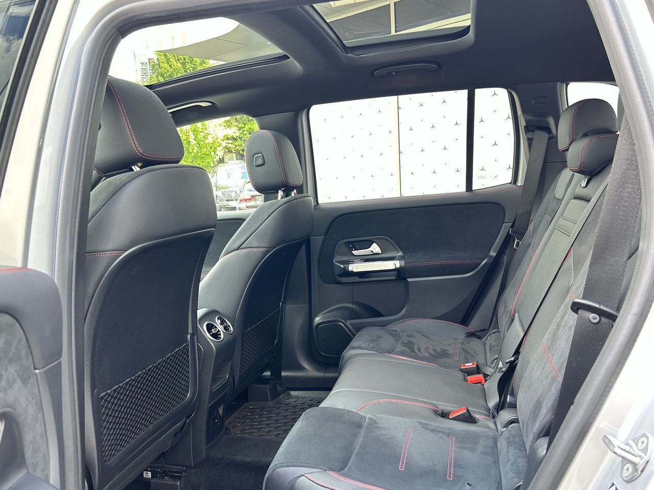 Mercedes-Benz GLB250  2021 à Vancouver, Colombie-Britannique