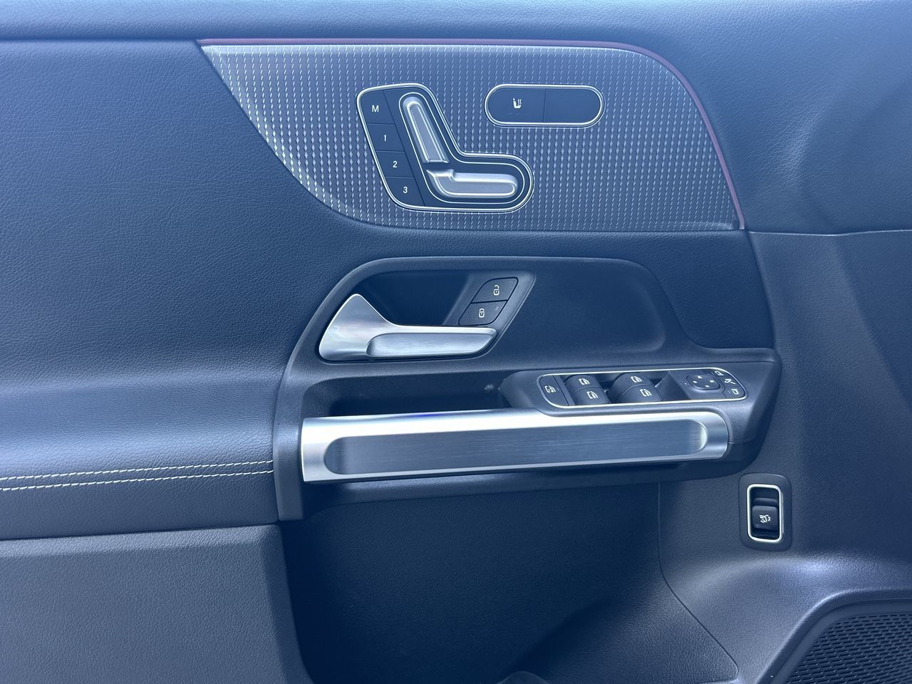 2021 Mercedes-Benz GLB250 in Vancouver, British Columbia